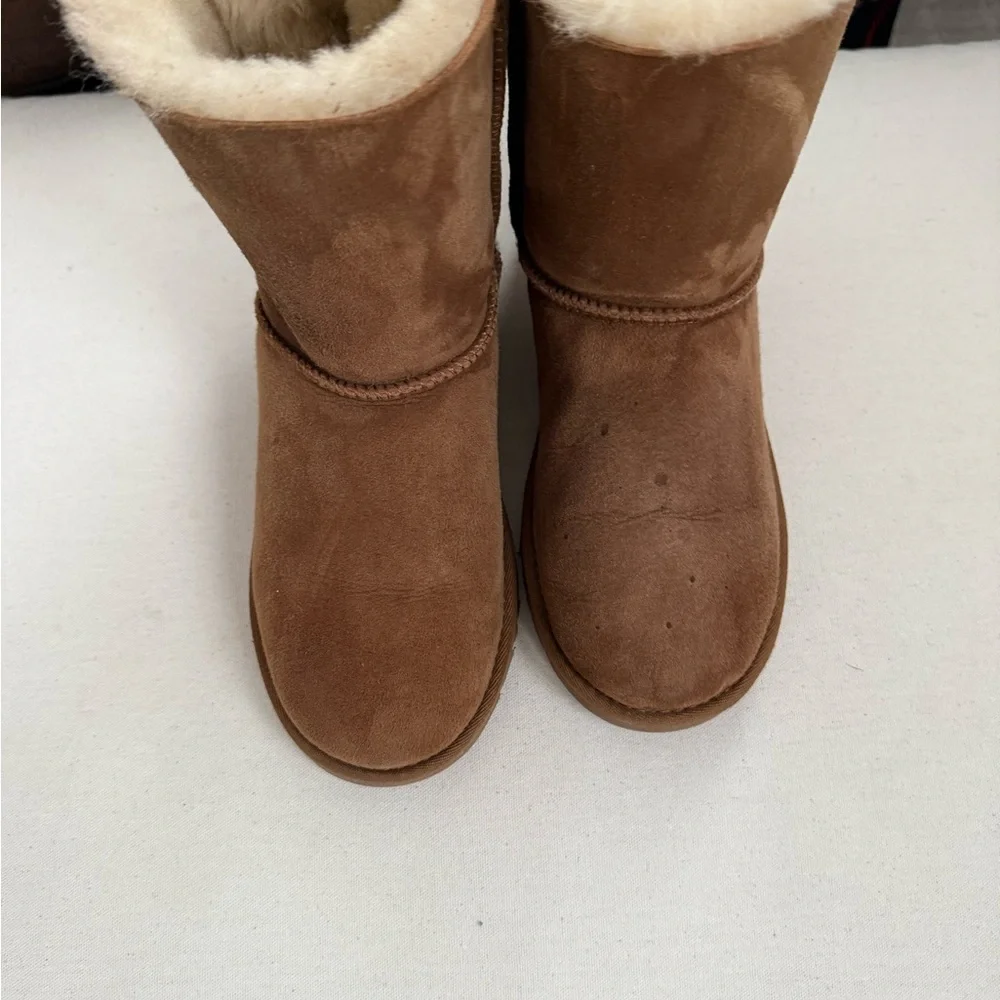 UGG Tan Boots with Navy Bows